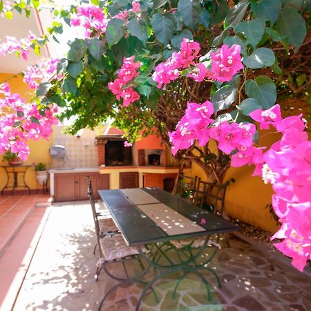 Il Piccolo Giardino Rooms & Breakfast Villasimius Exterior foto