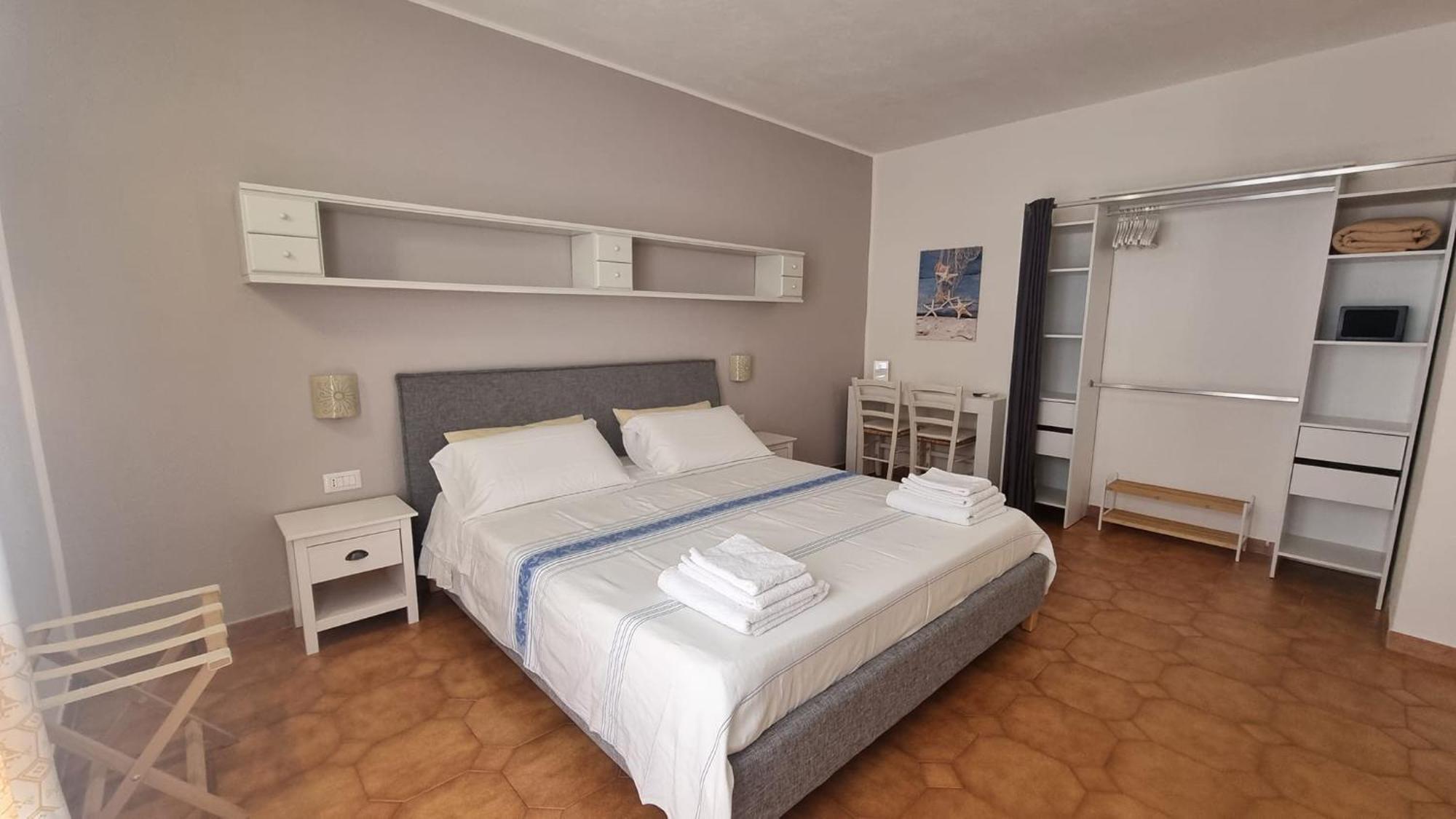 Il Piccolo Giardino Rooms & Breakfast Villasimius Exterior foto