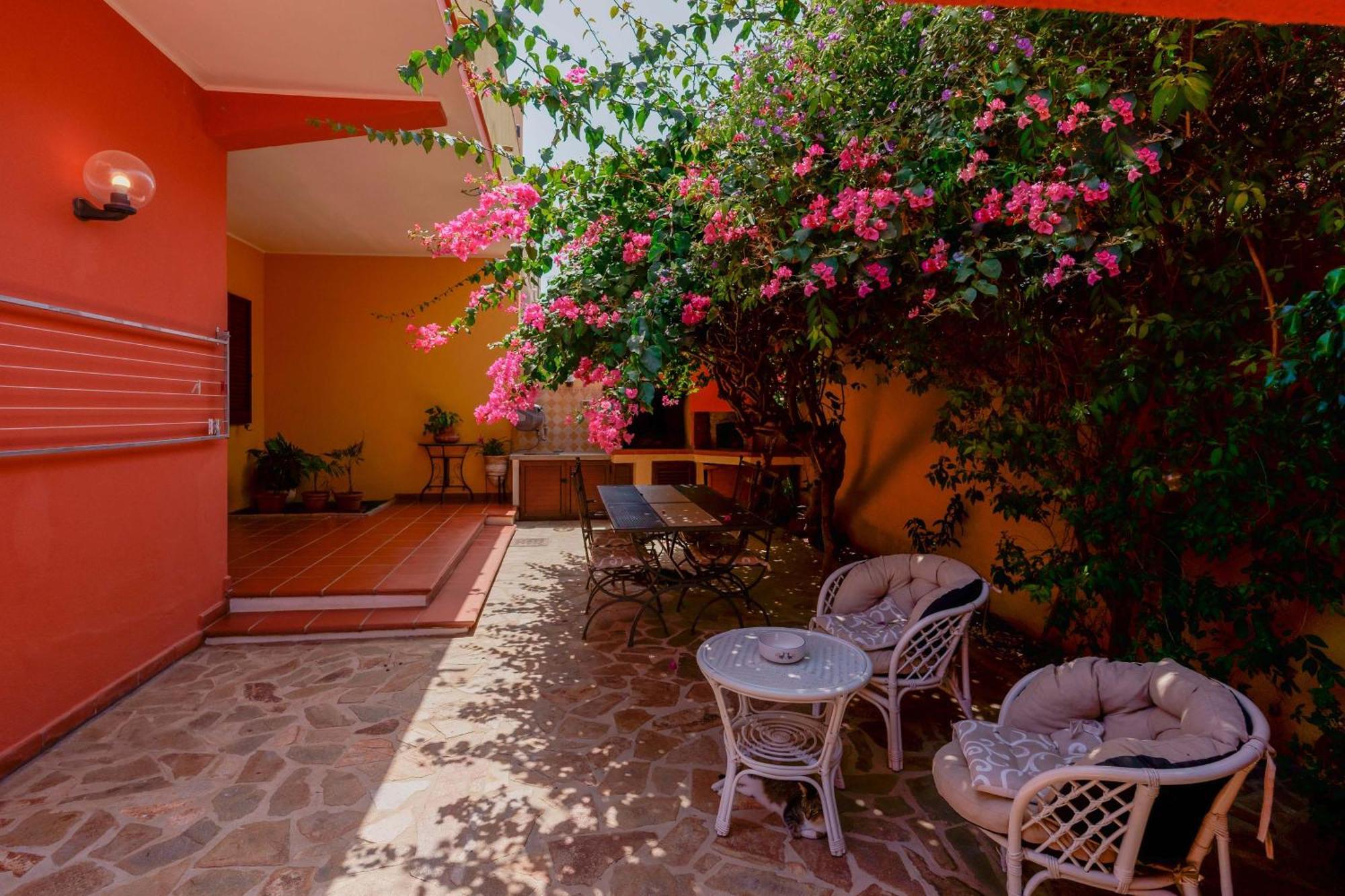 Il Piccolo Giardino Rooms & Breakfast Villasimius Exterior foto