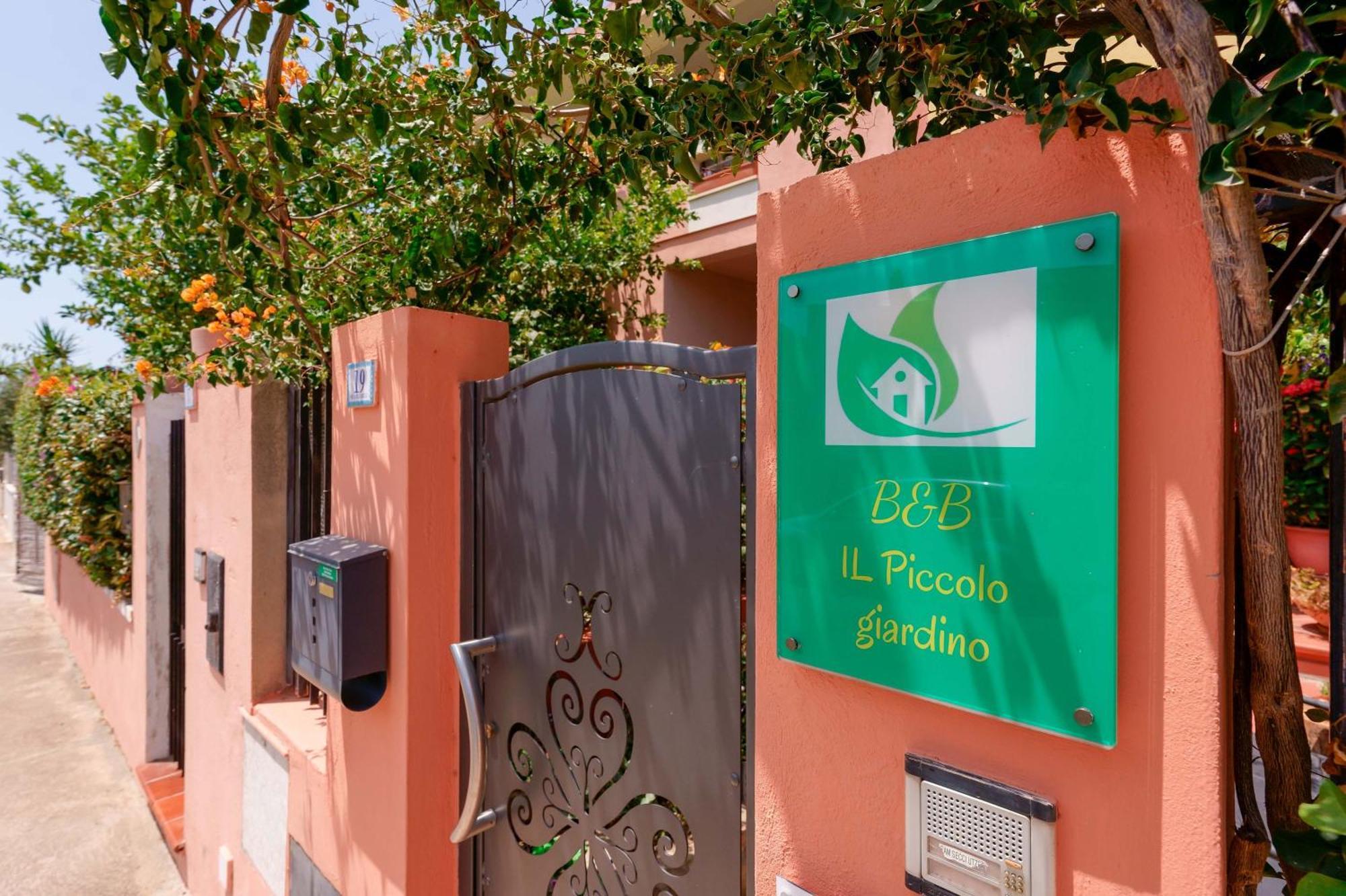 Il Piccolo Giardino Rooms & Breakfast Villasimius Exterior foto