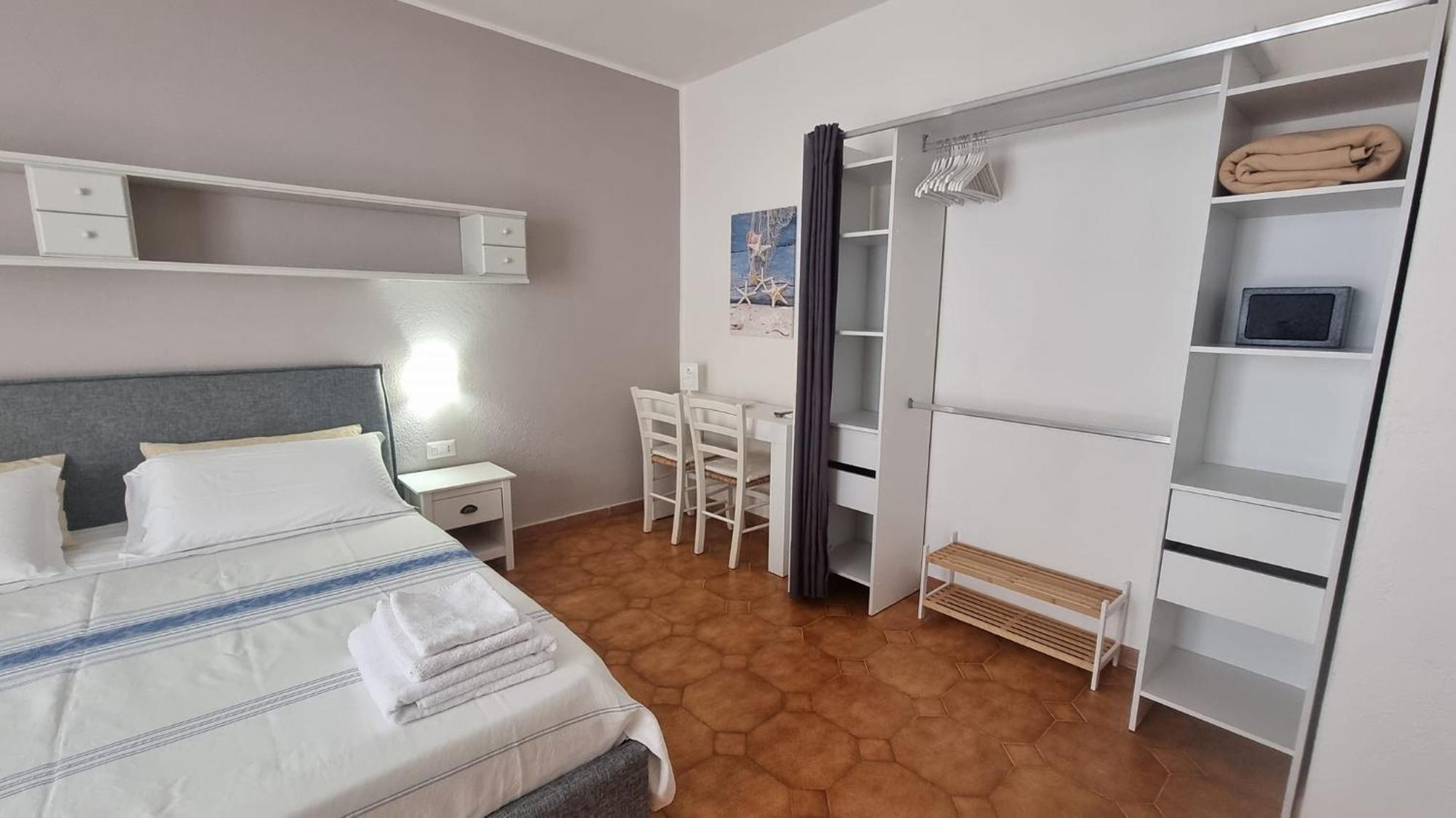 Il Piccolo Giardino Rooms & Breakfast Villasimius Exterior foto
